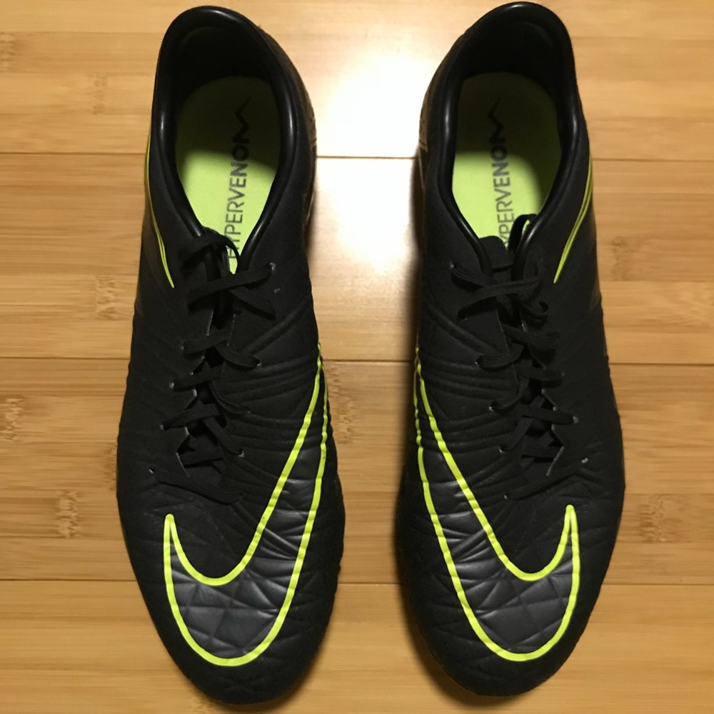 Nike Hypervenom - Picture 1 of 3